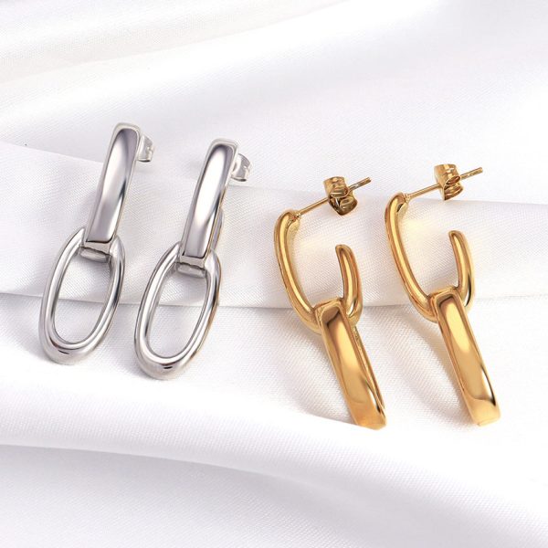 Wholesale 18K Gold Plated Oval Interlocking Earrings For Sale