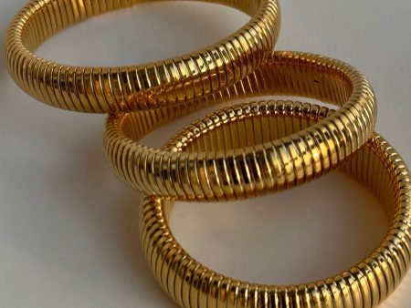 Wholesale 18k Real Gold Electroplated Titanium Steel Vintage Elastic Bracelet Sale