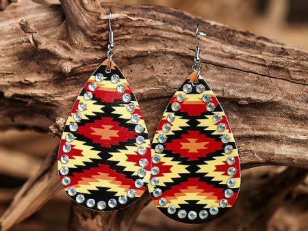 Wholesale Water Droplet Shaped Colored Grain Diamond Inlaid Leather on Sale