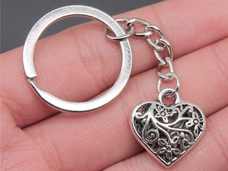 Wholesale 10PCS Three-dimensional Hollow Heart Pendant Metal Keychain Hot on Sale