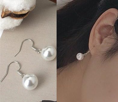 Wholesale Alloy Pearl Earrings on Sale