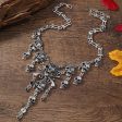 Wholesale Halloween Dark Retro Metal Tassel Skull Short Necklace Supply