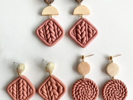 Wholesale 2 Pairs pack Handmade Geometric Woven Geometric Embossed Polymer Earrings Hot on Sale