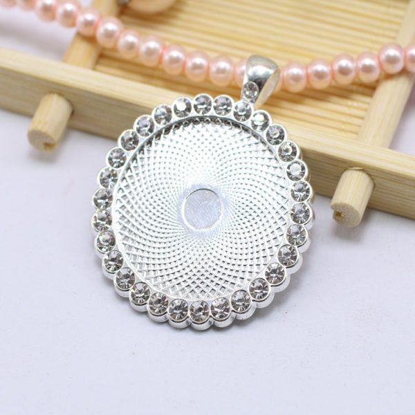 Wholesale 30mm Perfect Round Alloy Necklace Pendant Bottom Accessories Discount