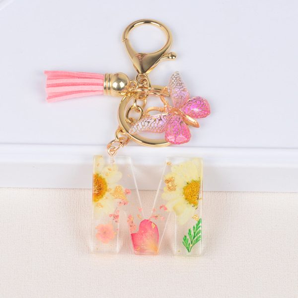 Wholesale Dried Flower Letter Resin Keychains For Discount