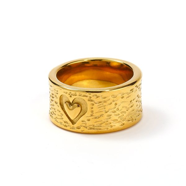 Wholesale Hammered Pattern Love Stainless Steel Ring For Discount