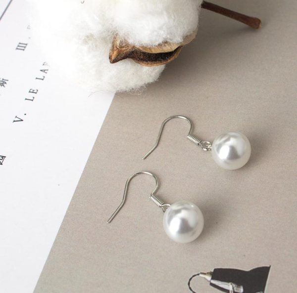 Wholesale Alloy Pearl Earrings on Sale